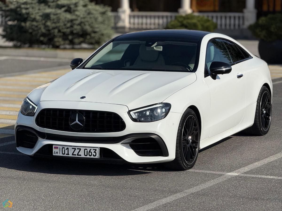 Mercedes Benz E450 Coupe  - image 2