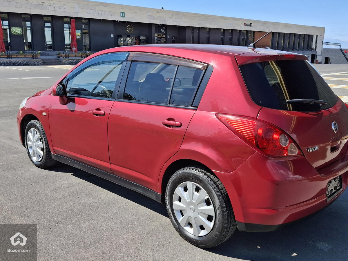 Nissan Tiida idealana vichak Anteriii - image 7