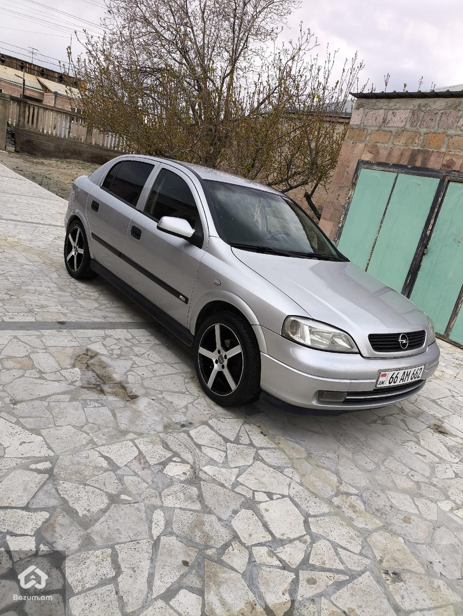opel astra - image 2