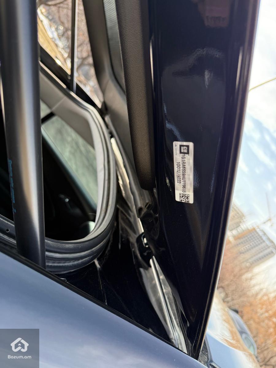 chevrolet Volt 2 - image 4