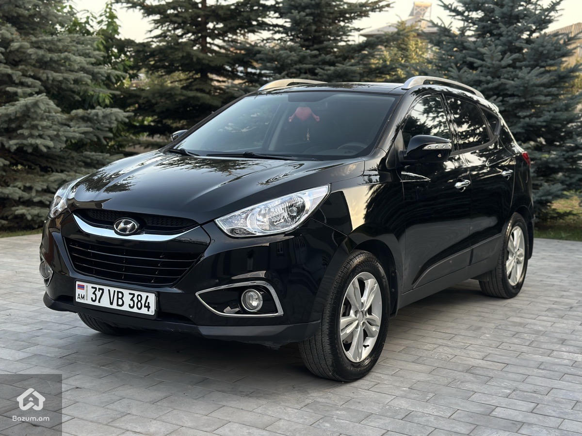 Hyundai iX35 2011 - image 2