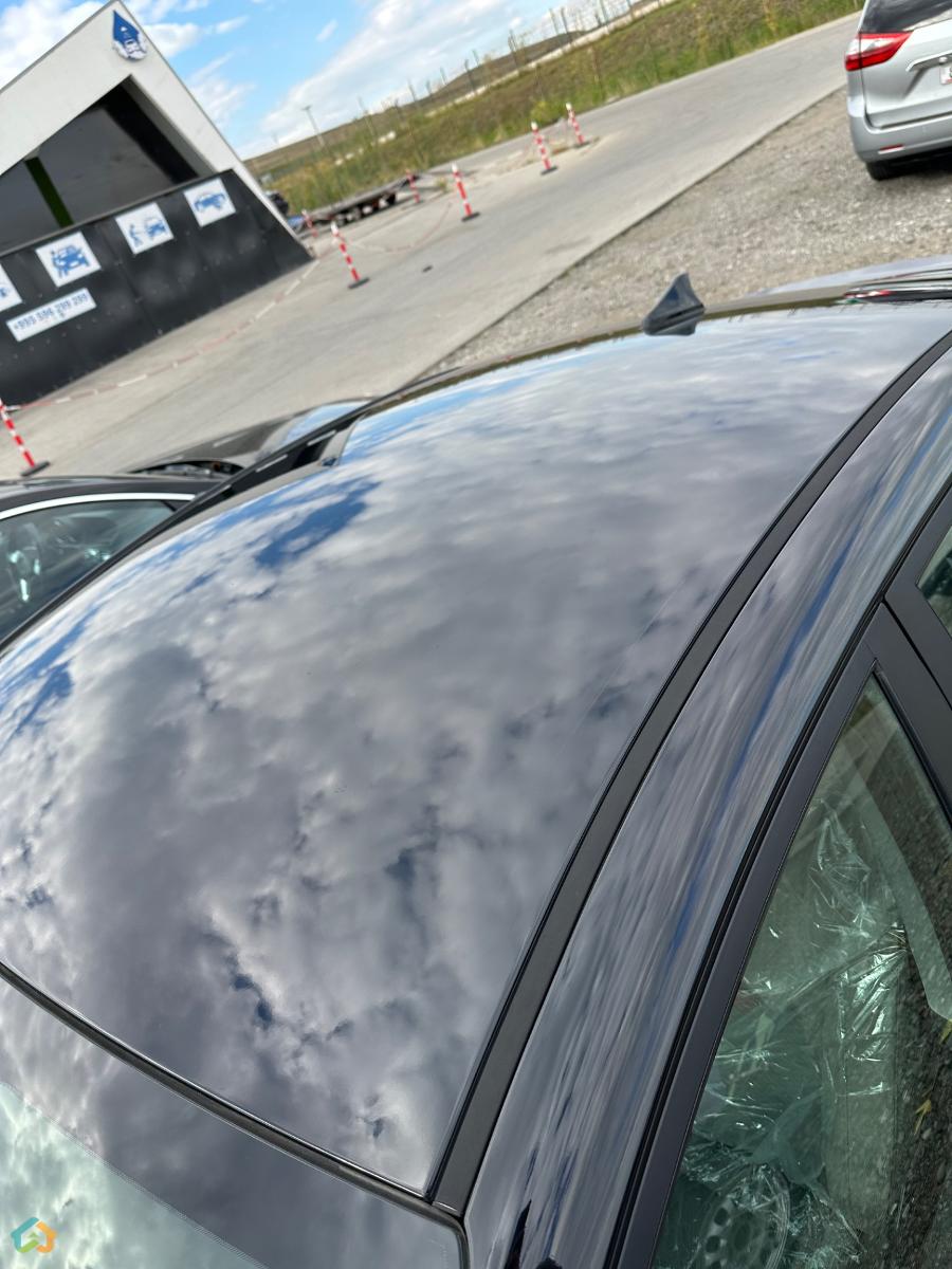 Hyundai Elantra - image 25