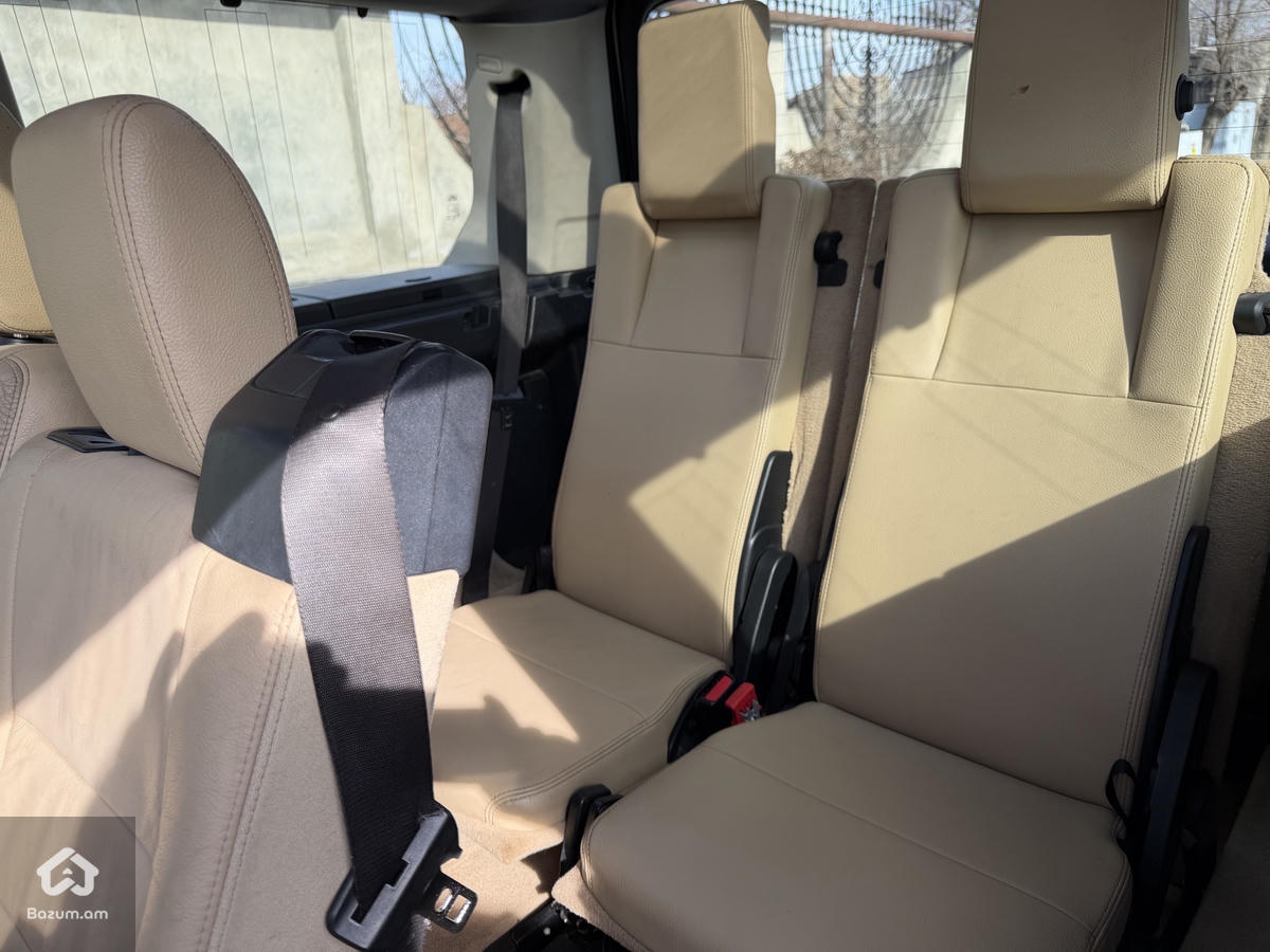 LAND ROVER DISCOVERY  - image 13