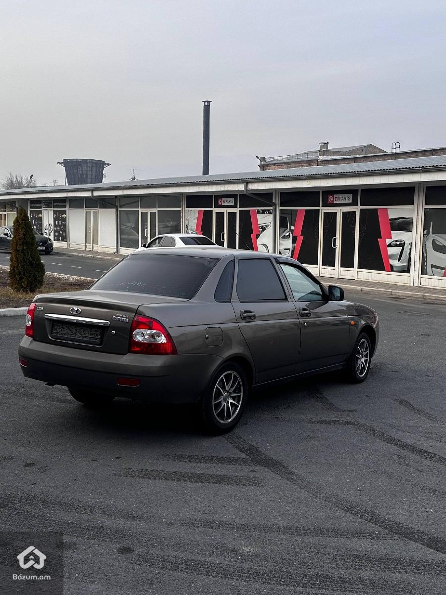 Lada Priota - image 3