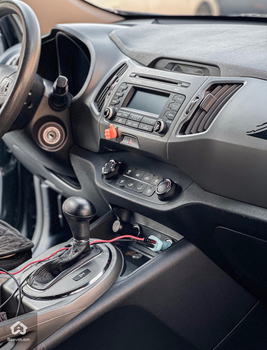 Kia Sportage  - image 7