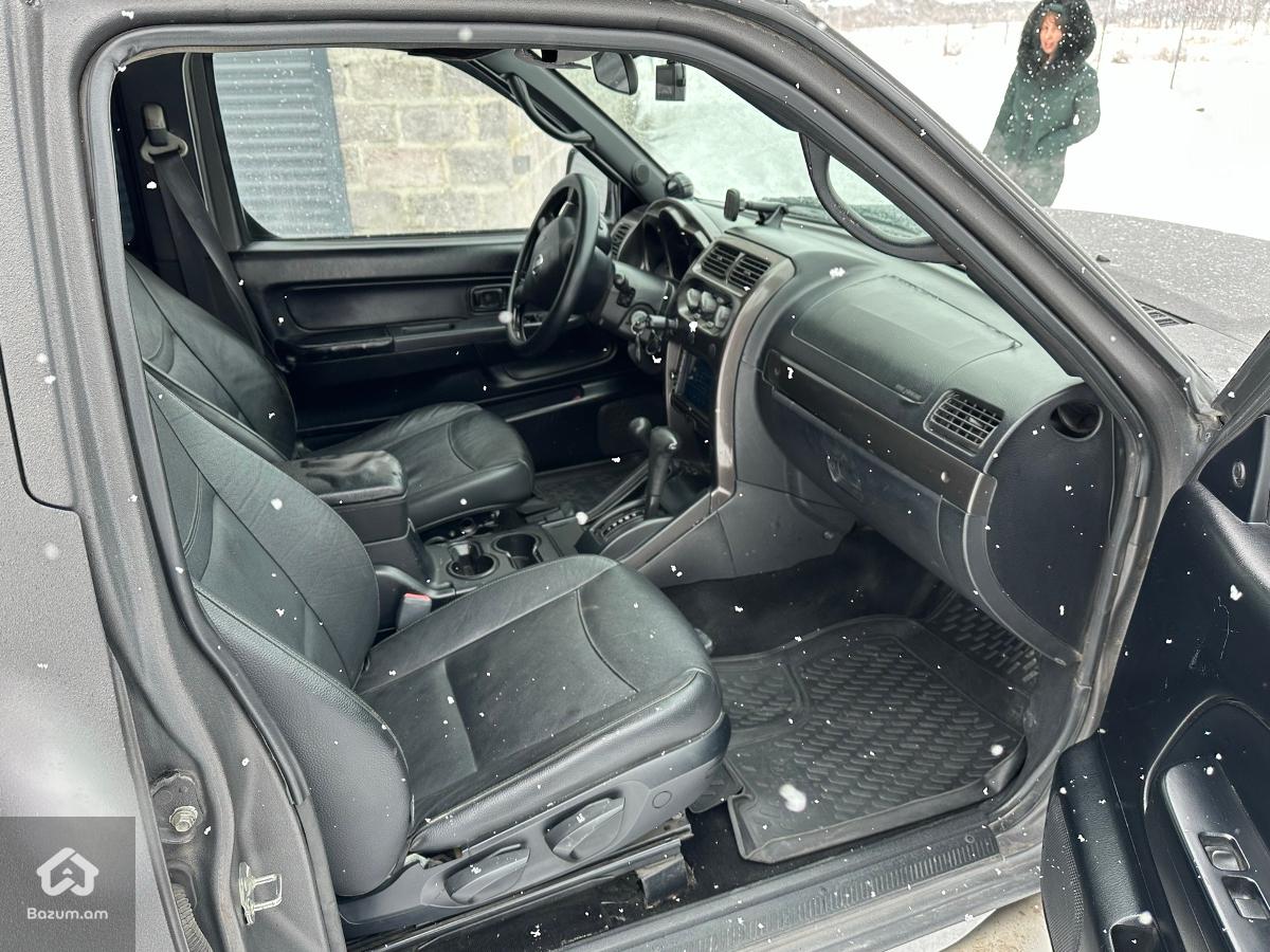 NISSAN XTERRA - image 9