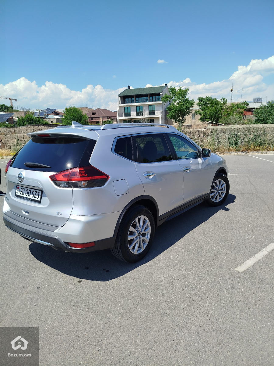 Nissan Rogue SV  - image 12