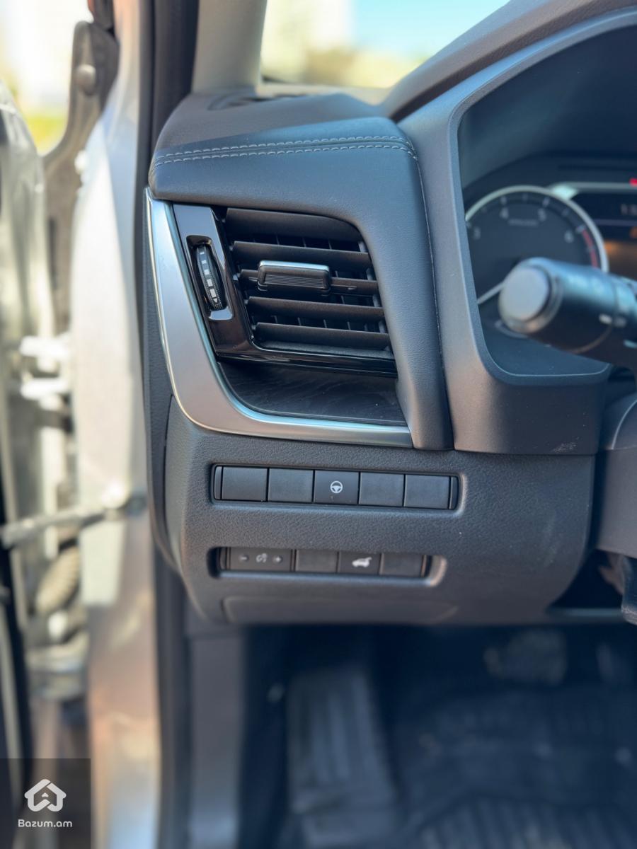 Nissan Rogue SL 2021 - image 14