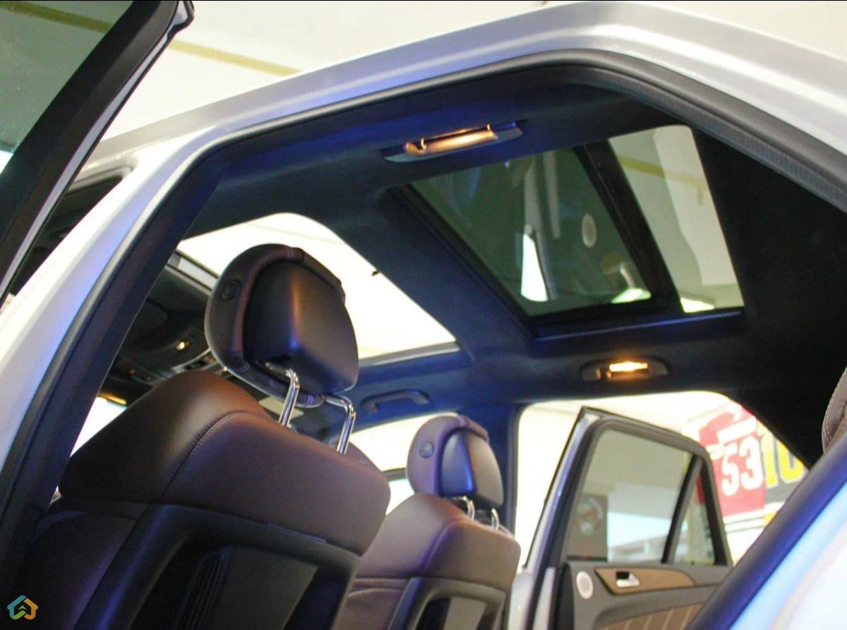 MERCEDES-BENZ ML63 AMG W166 - image 12