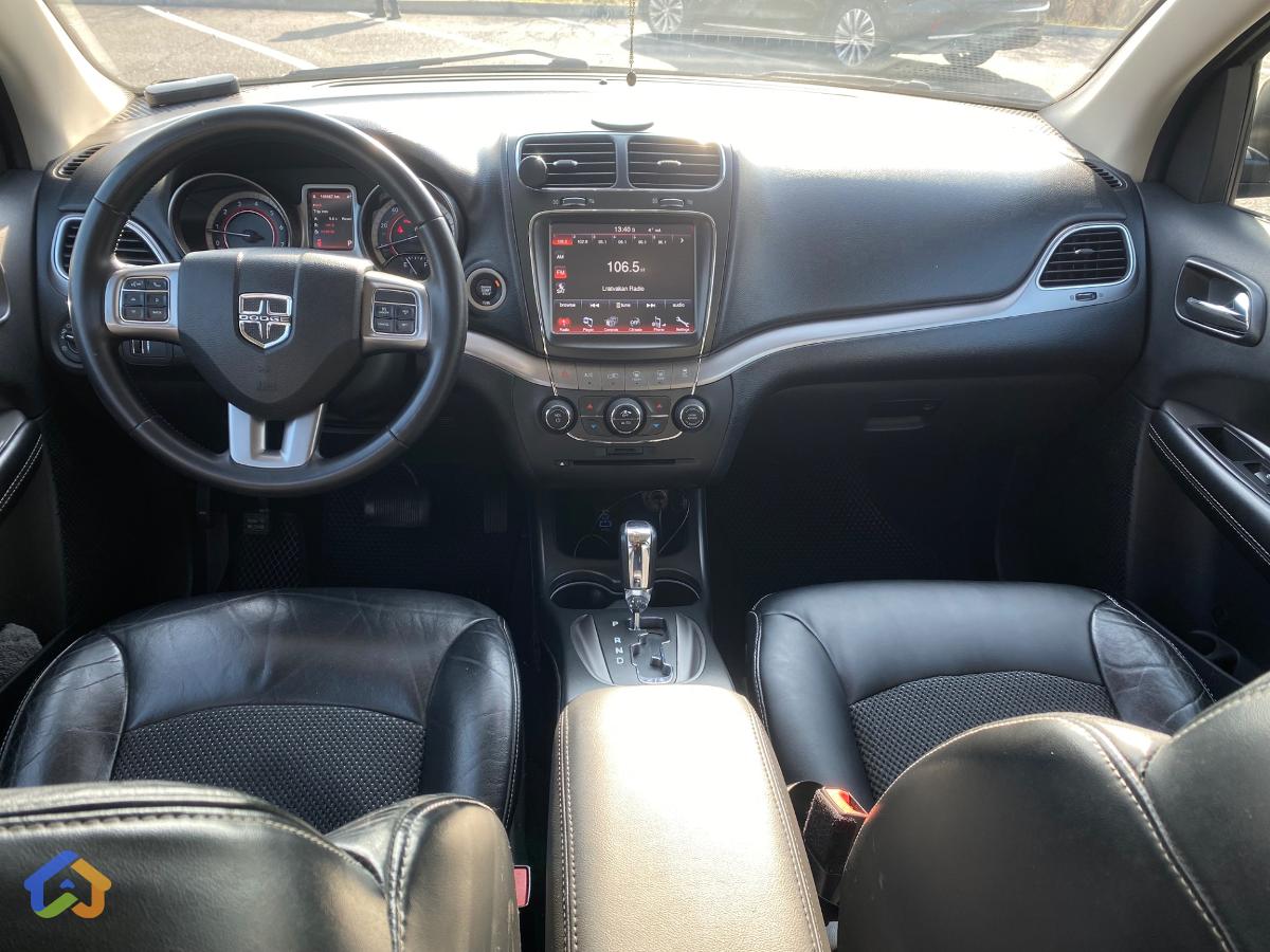 Dodge Journey Crossroad - image 12