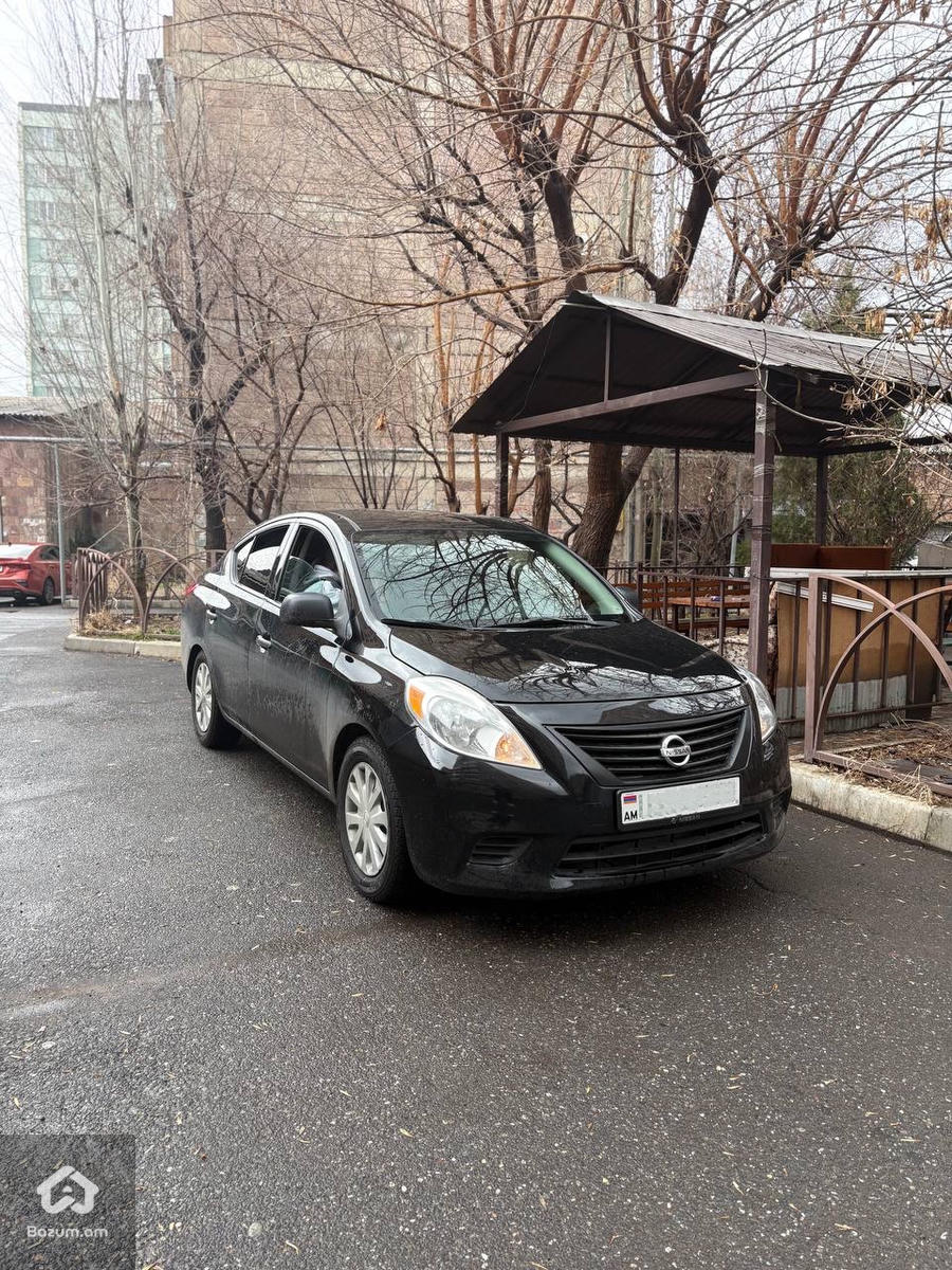 Nissan Versa 2013 - image 4