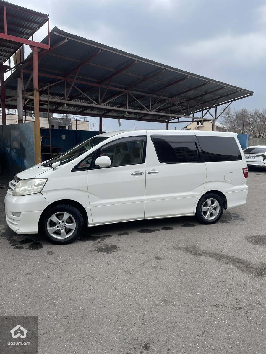 Toyota - image 3