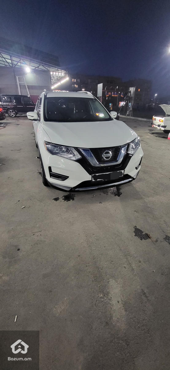 Nissan Rogue - image 7