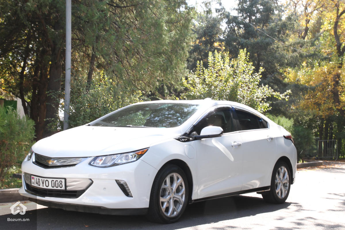 Chevrolet Volt 2 - image 4
