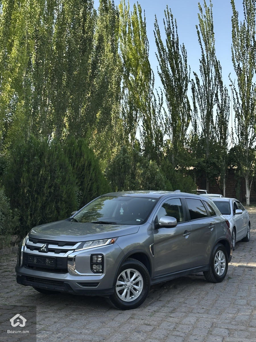 Mitsubishi Outlander 2.4 - image 4