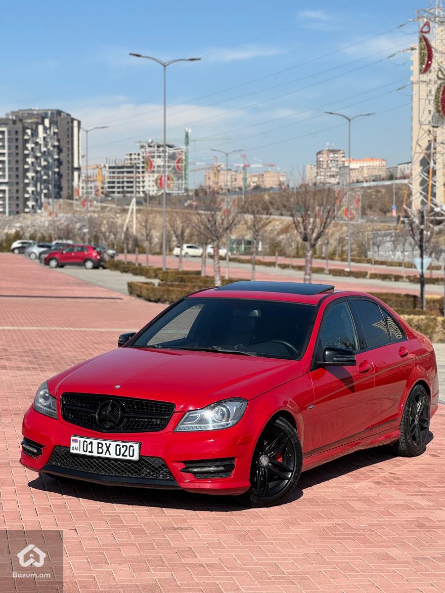 Mercedes Benz W204 - image 10