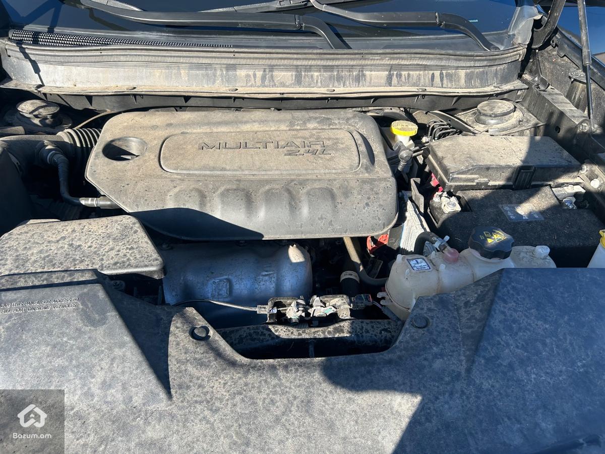 Jeep Cherokee Altitude Edition - image 28