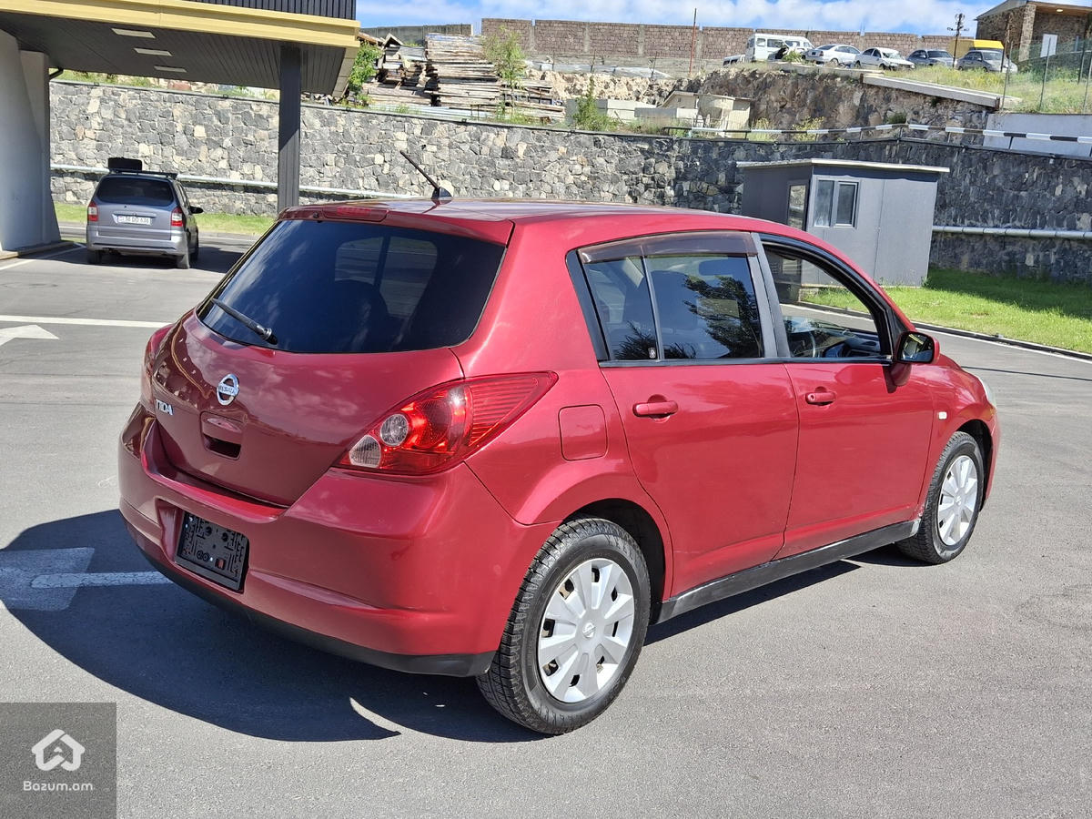 Nissan Tiida idealana vichak Anteriii - image 5