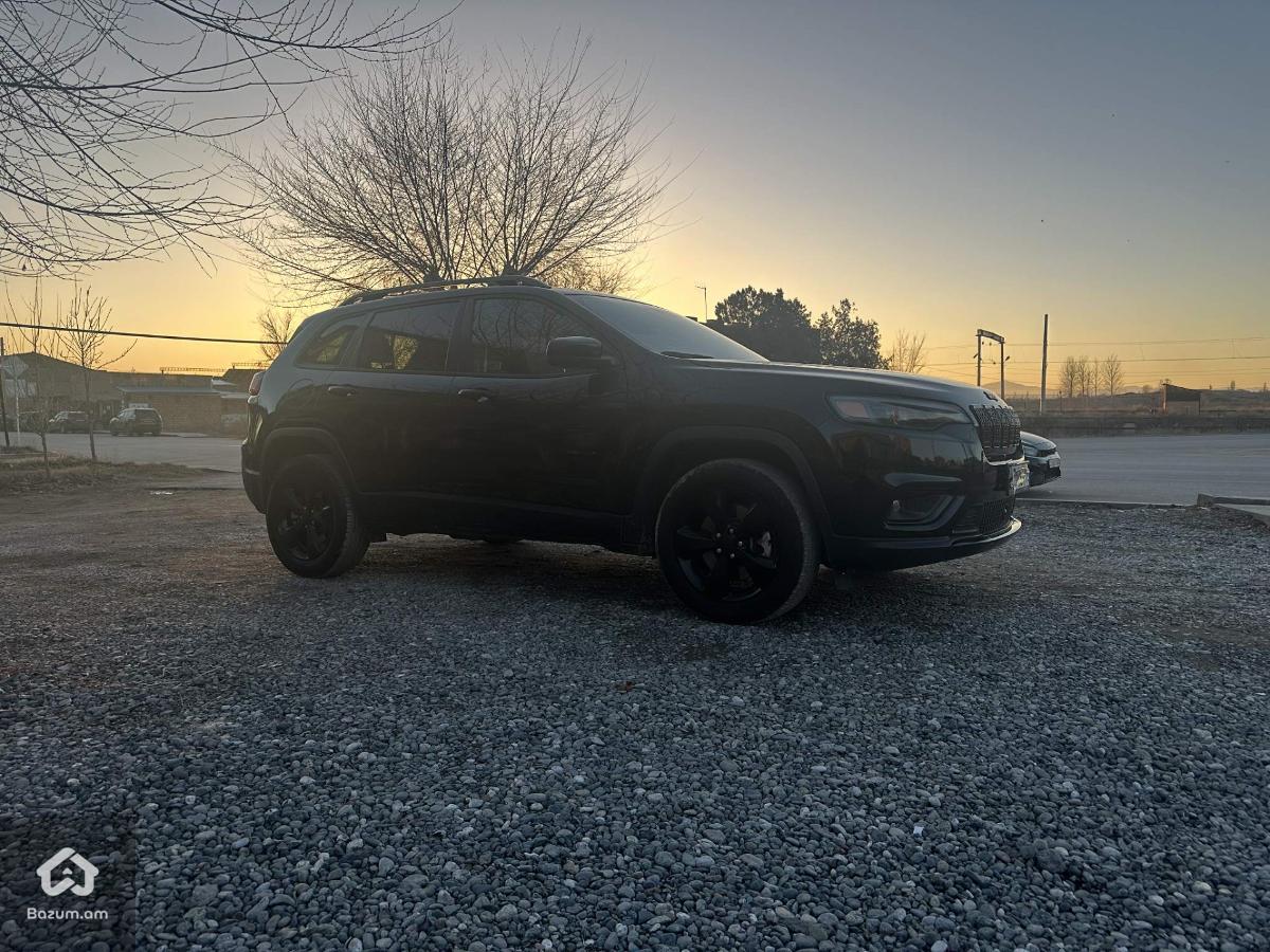 Jeep Cherokee Altitude Edition - image 19