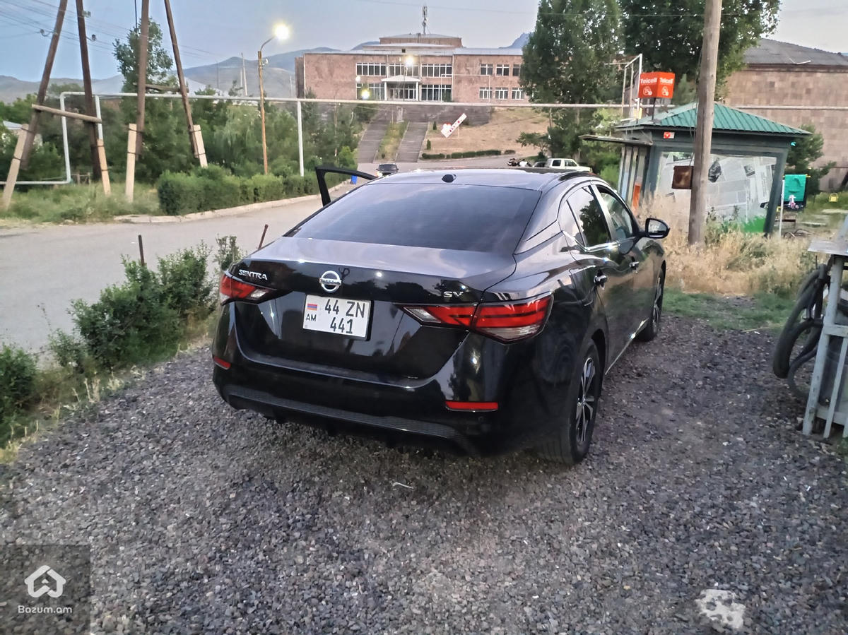 Nissan sentra 2021 - image 6