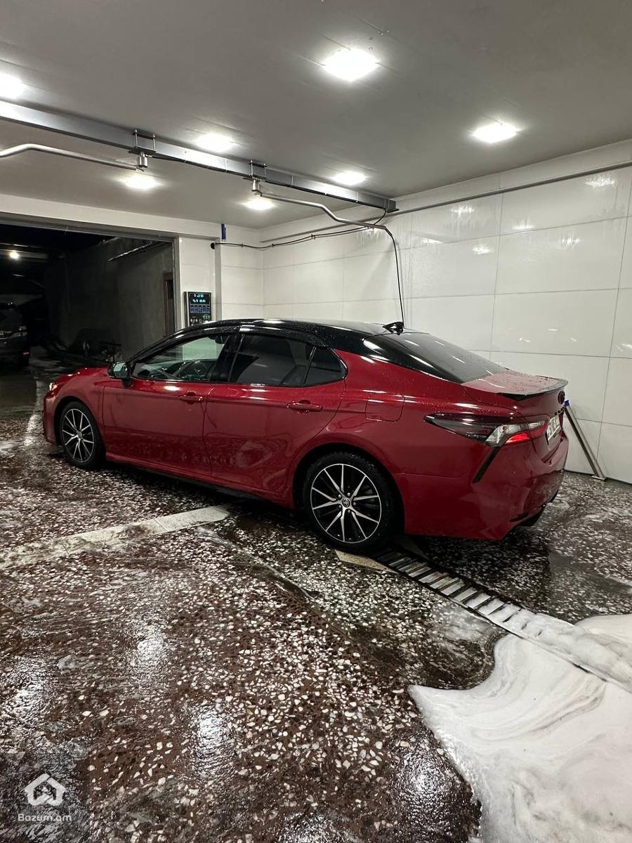 Toyota Camry 2021SE - image 6