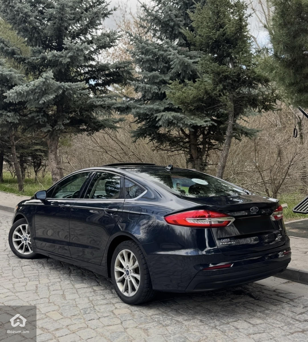 Ford Fusion Hybrid 2020 - image 4