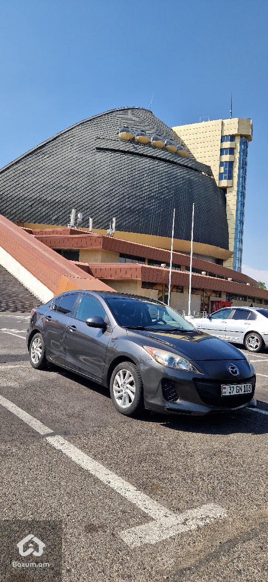 Mazda - image 2