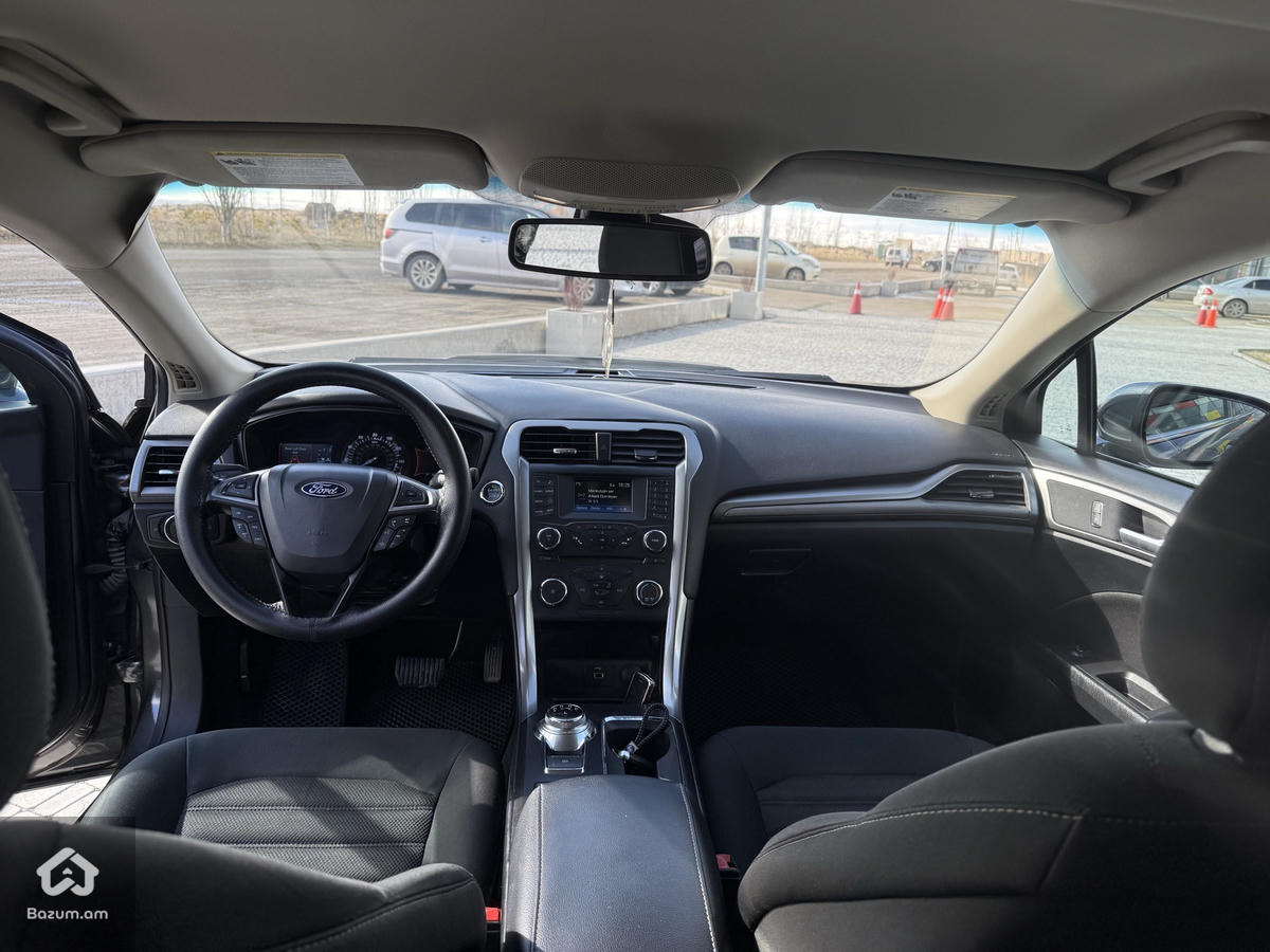 Ford Fusion - image 6