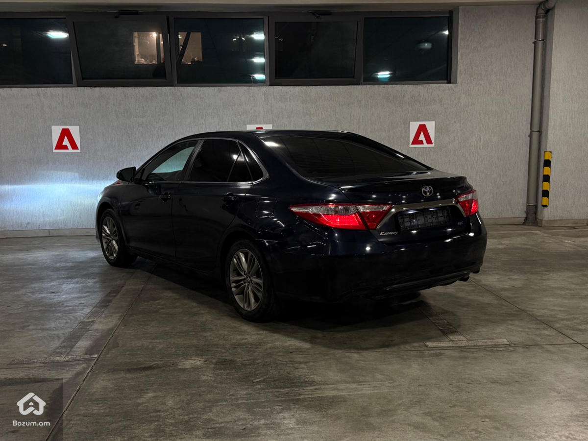 Toyota Camry 2017 - image 6