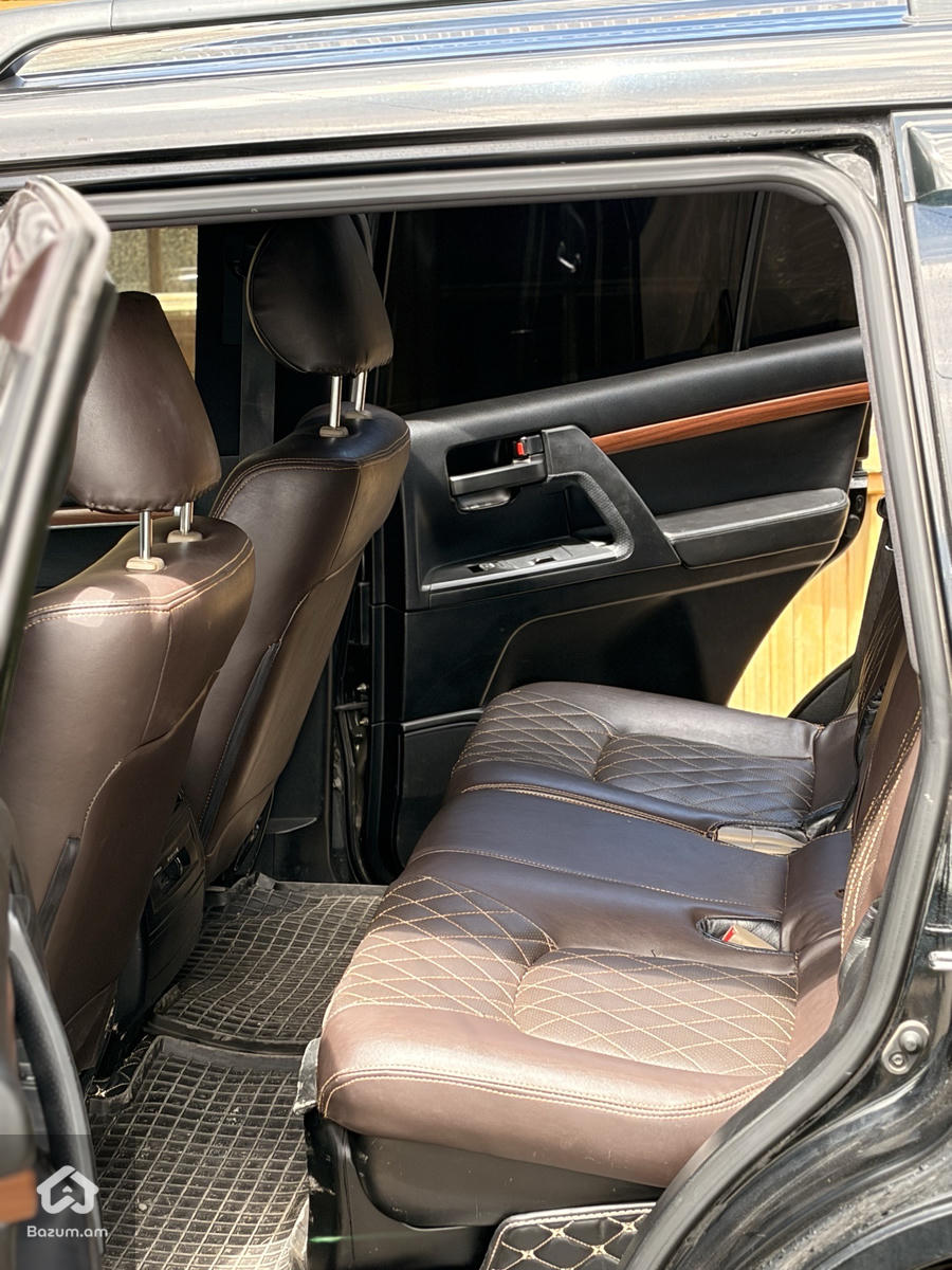 Toyota - image 4