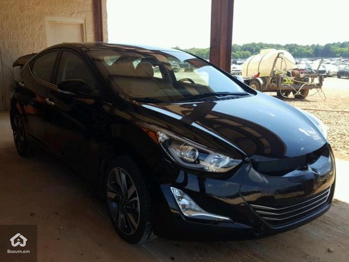 Hyundai Elantra Limited - image 7