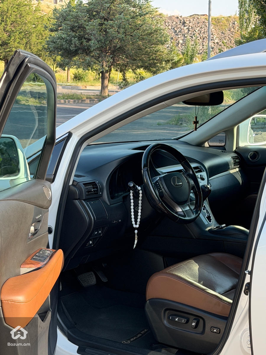 LEXUS RX350  - image 13