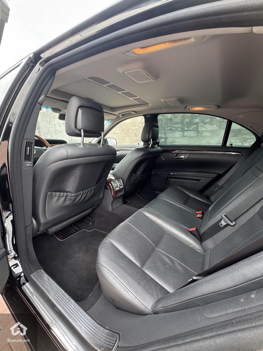 Mercedes Benz S550 - image 24