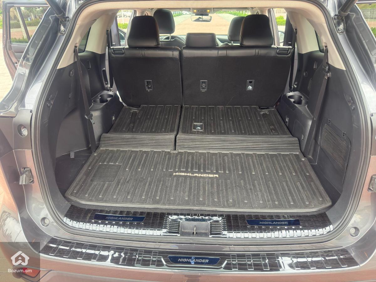 TOYOTA HIGHLANDER 2.5 HYBRID XLE 2021-2022 - image 22