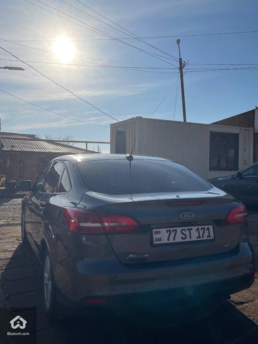 Ford Focus 2018 SE  2.0 - image 7