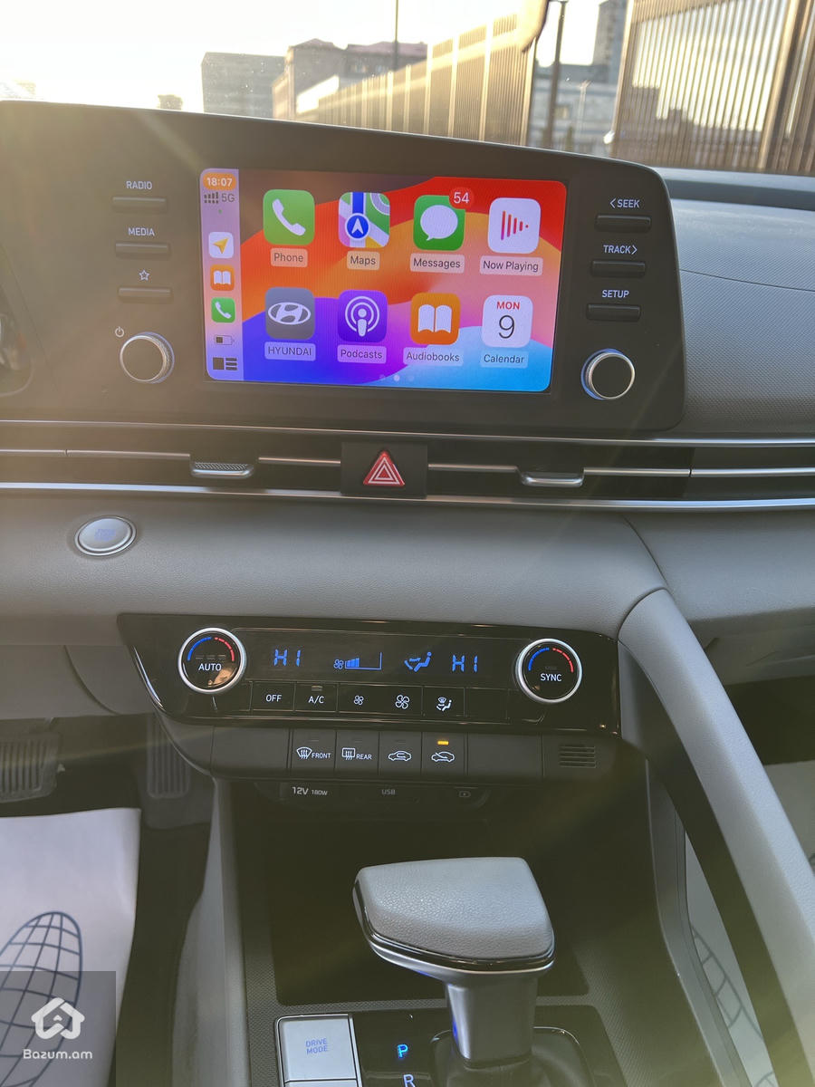 HYUNDAI ELANTRA 2021-20  - image 24