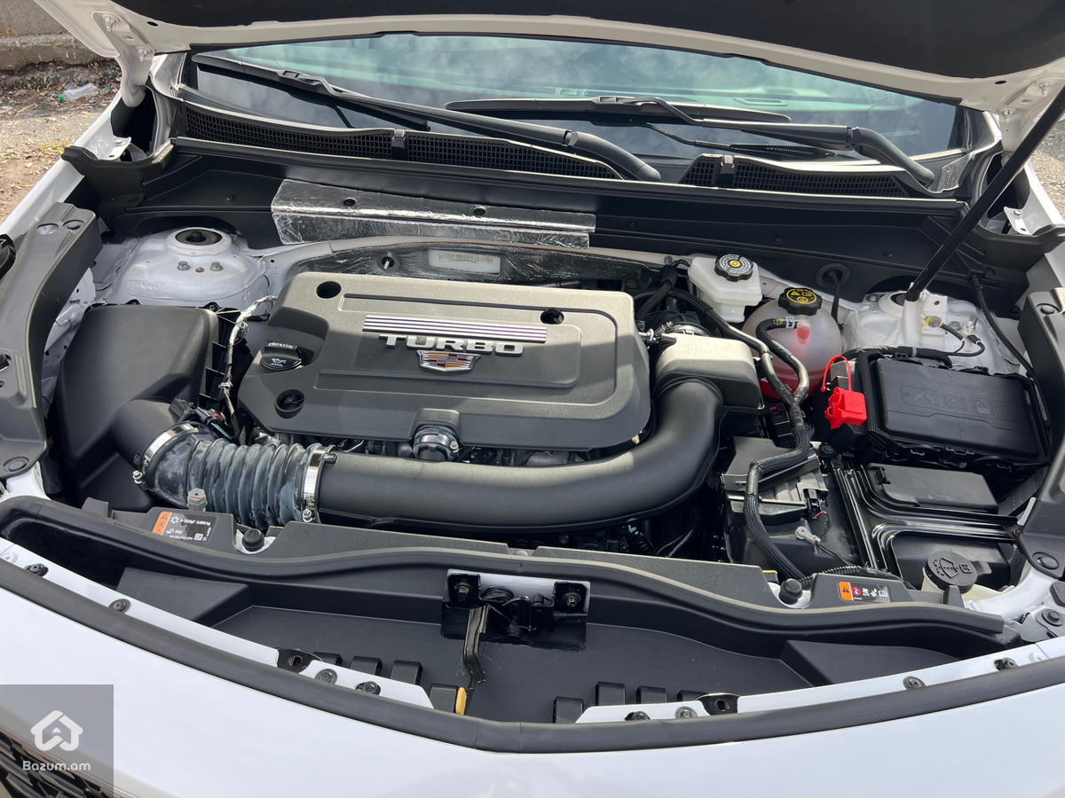 CADILLAC xt4  - image 15