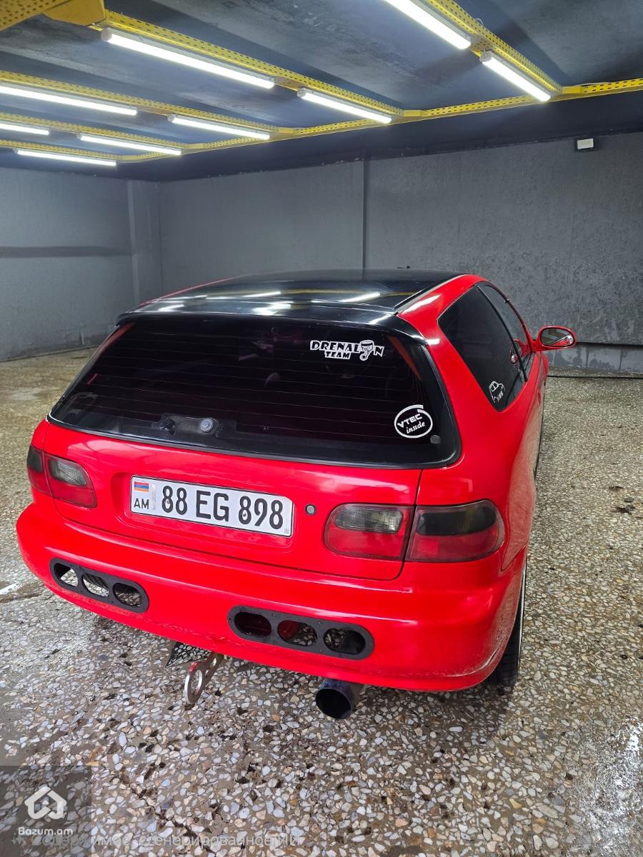 Honda Civic - image 3