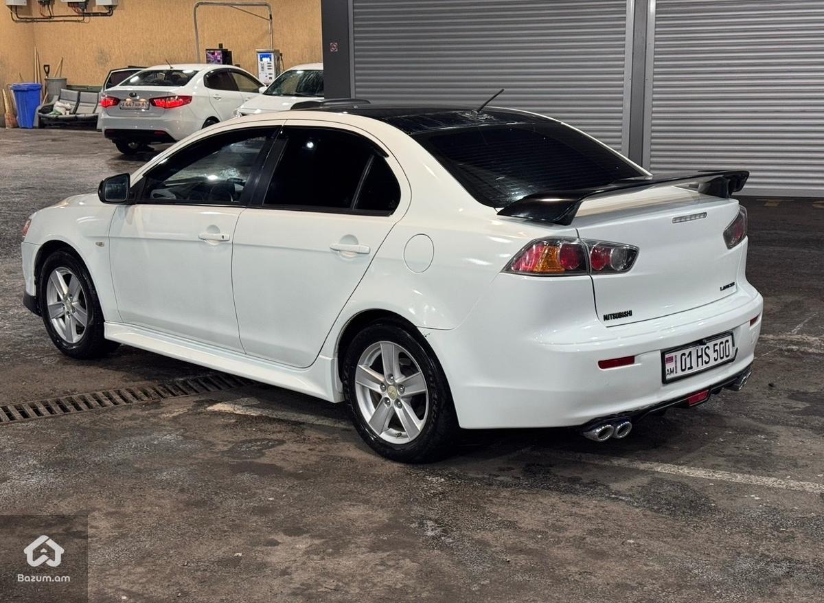 Mitsubishi Lancer - image 7