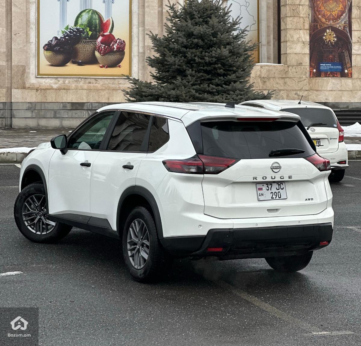 Nissan Rogue 2024թ, 4x4 - image 3