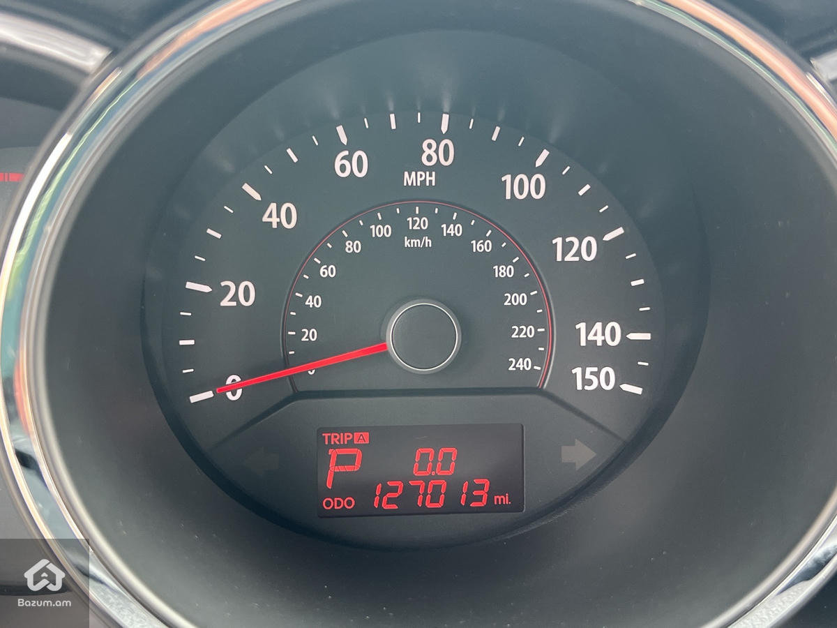 Kia Sorento 2011 - image 11