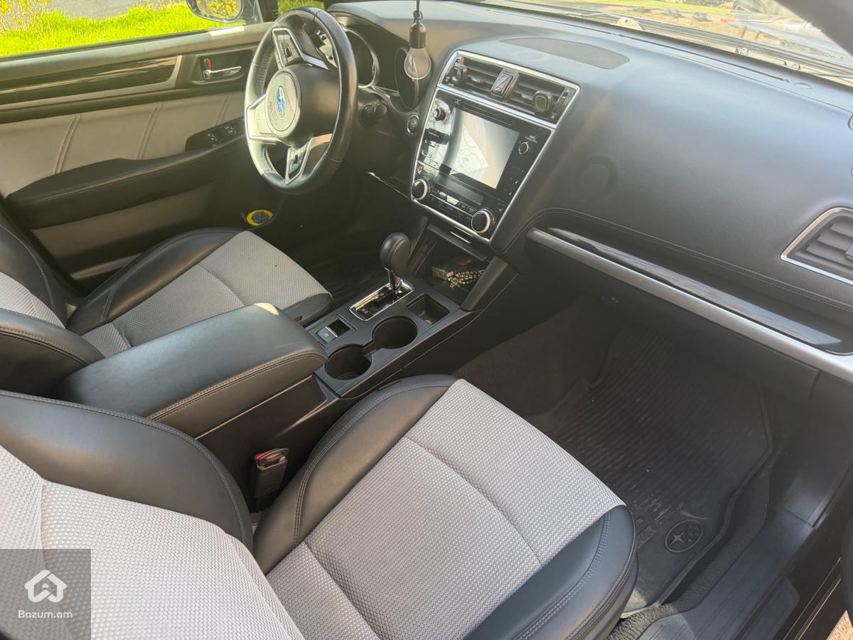 Subaru Legacy Sport - image 3