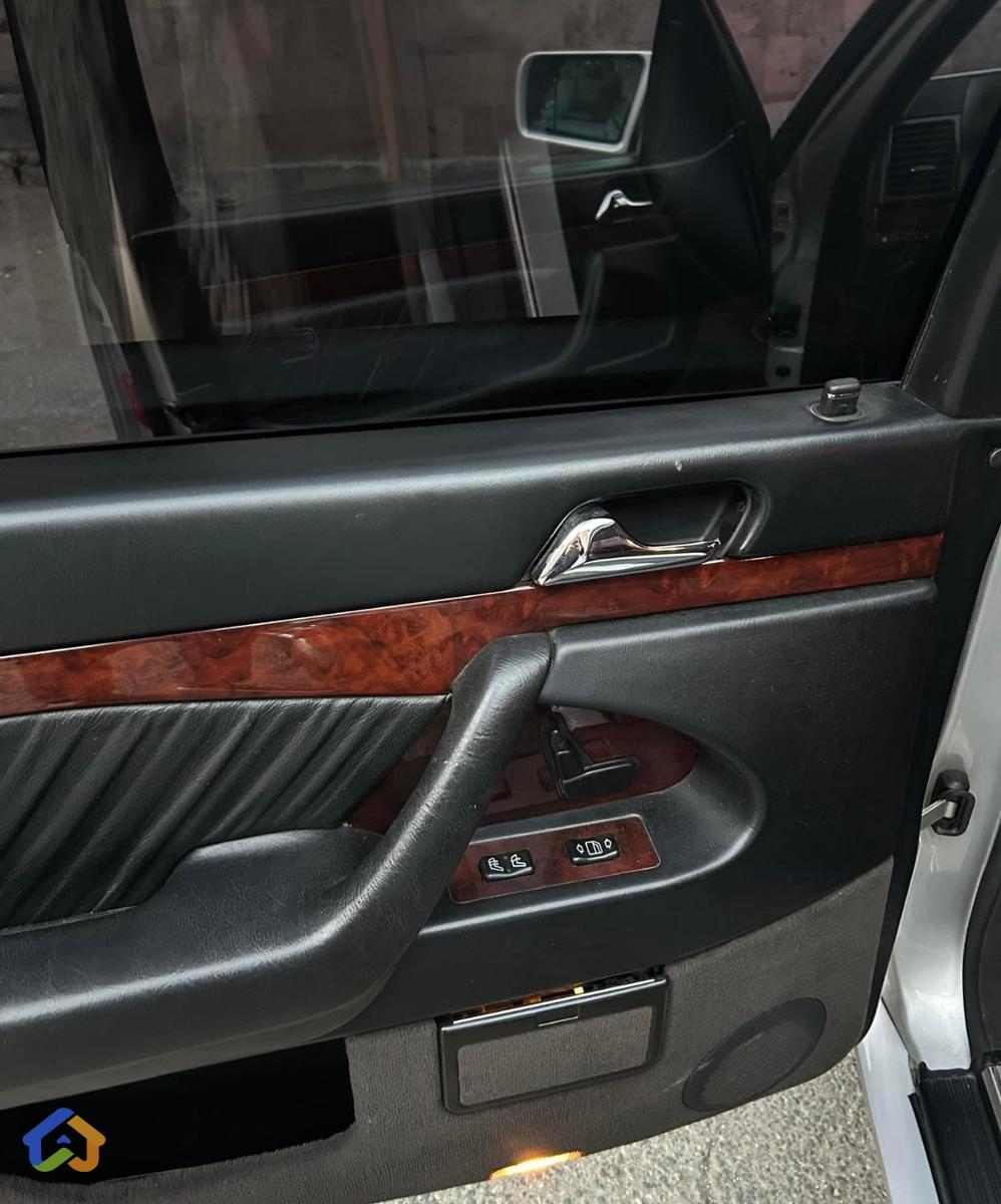 Mercedes Benz w140 - image 9