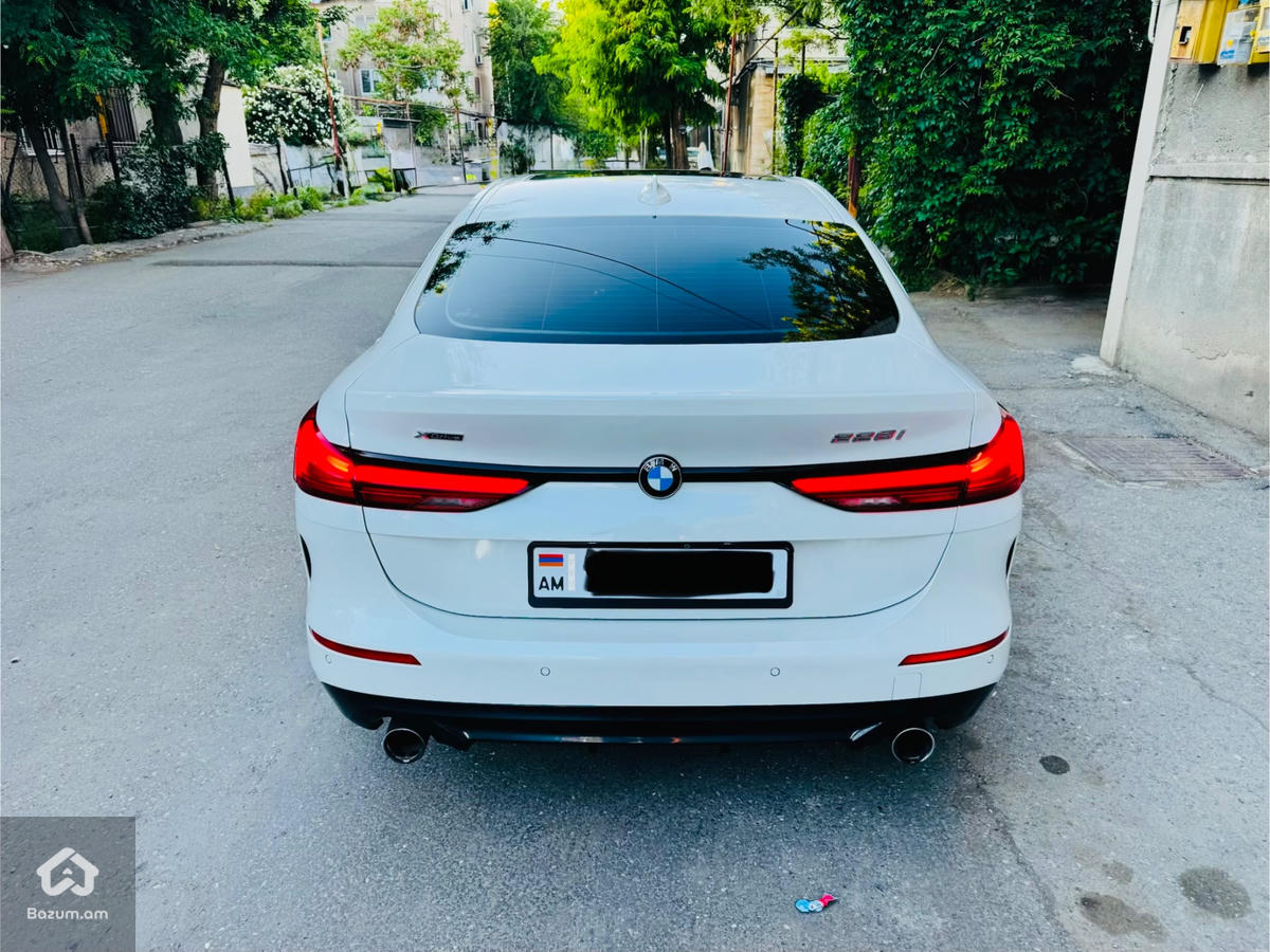 2020 BMW 228i Xdrive - image 7