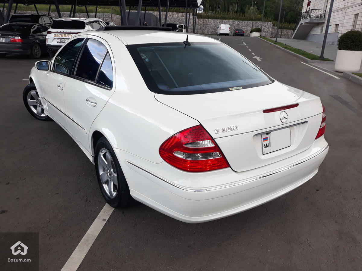 Mercedes W211 - image 13