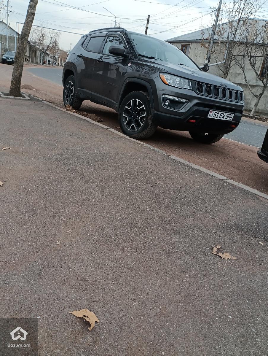 jeep compass trailhawk  - image 8