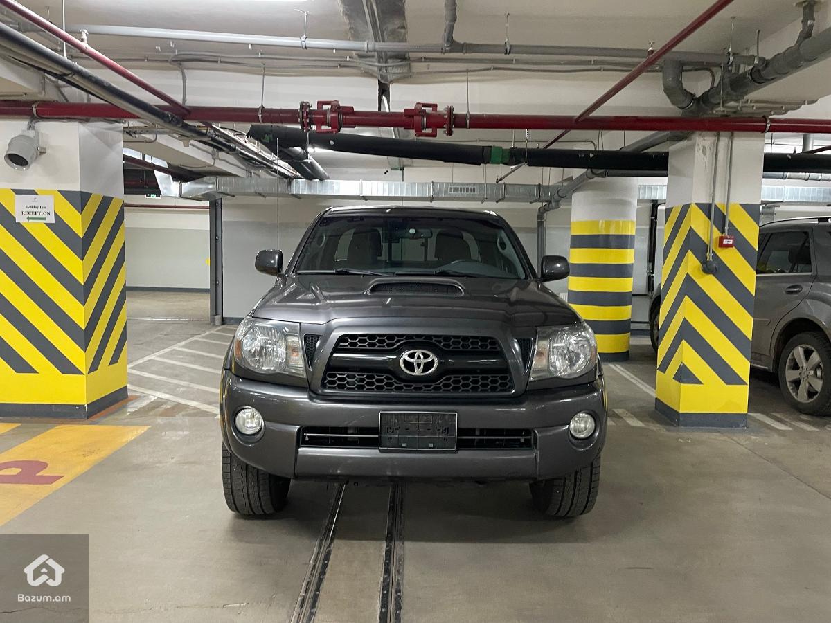 Toyota Tacoma Pickup 2011 - image 6