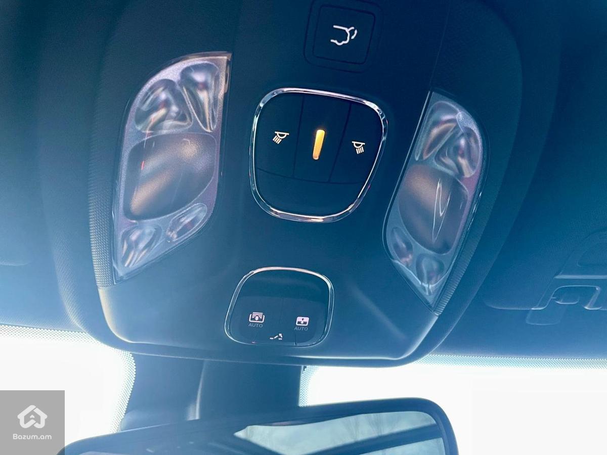 Jeep Compass 2022/12 Limited 2.4լ - image 8