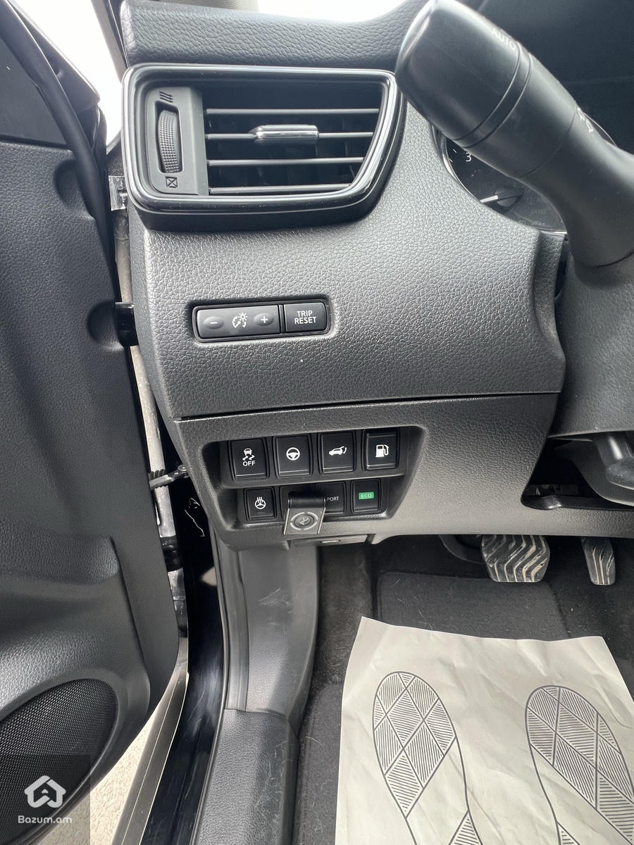 NISSAN ROGUE 2018 SL PREMIUM  - image 19