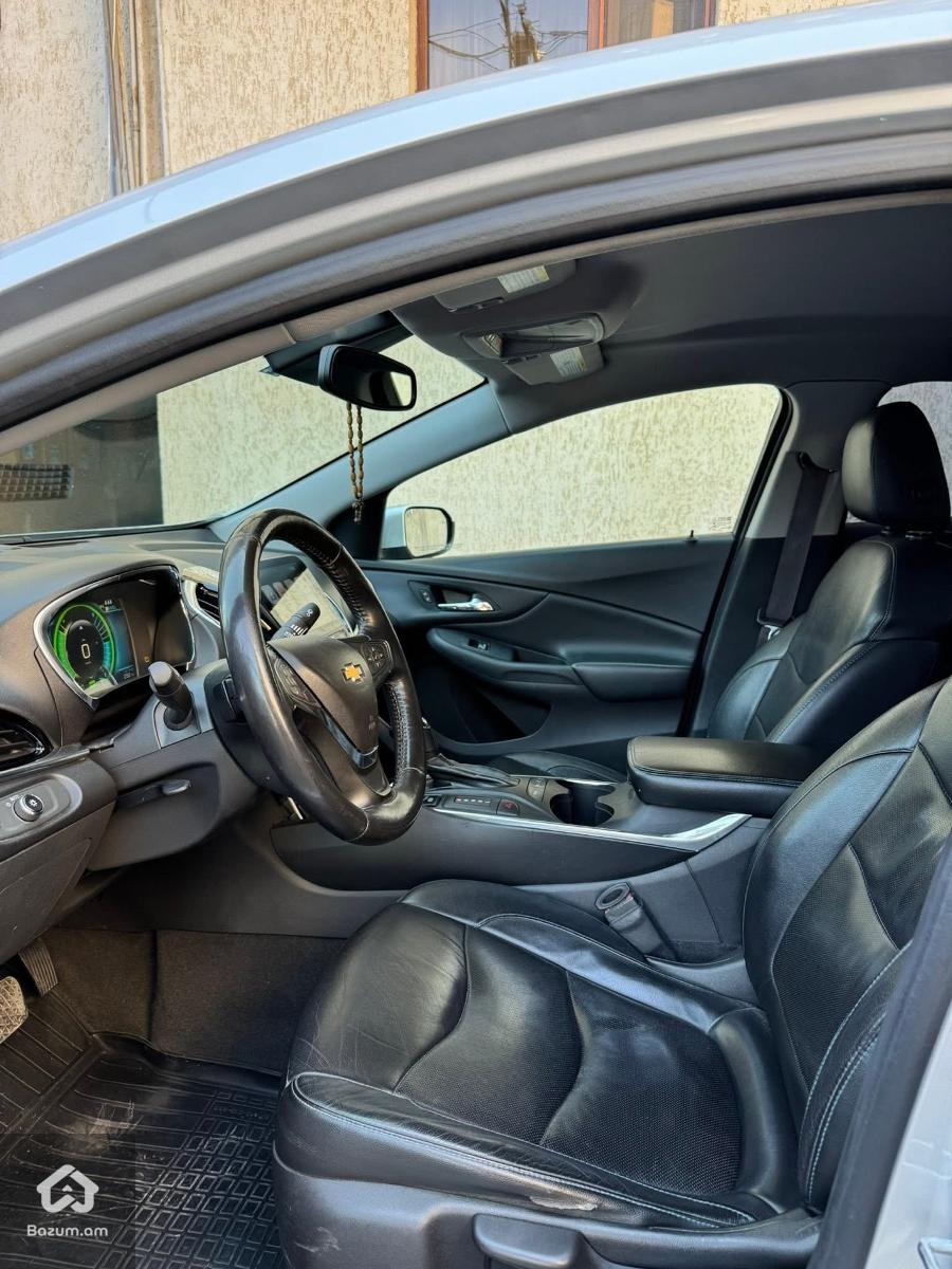 Chevrolet Volt 2 - image 6